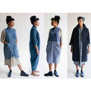 State the Label painted gray smock